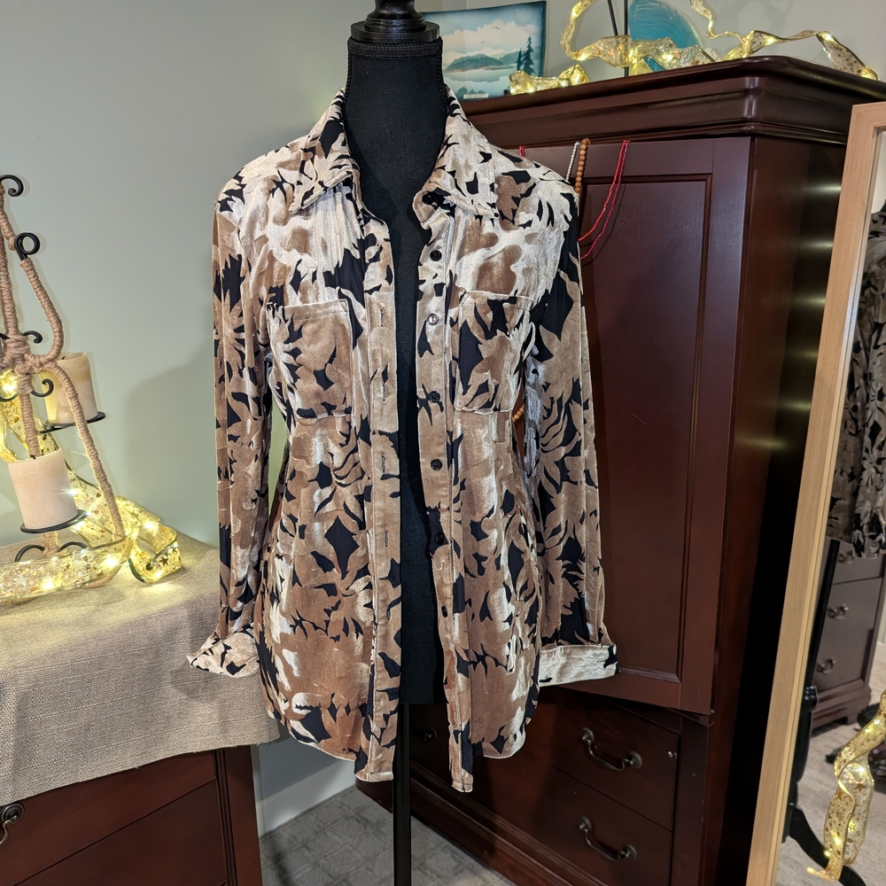 Papillon Blanc Golden Brown and Black Patterned Top